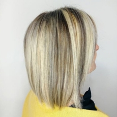 Cabelo ondulado loiro - Dulcídia Monteiro